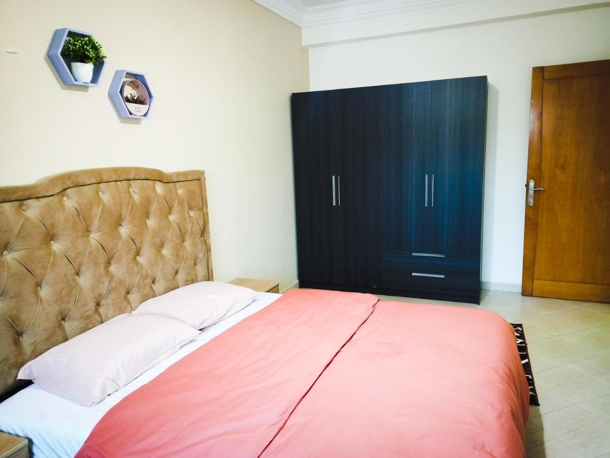 Fantastique Appartement Nouveau Meuble Avec Wifi & Netflix A Proximite Du Marjane Tanger Exteriör bild